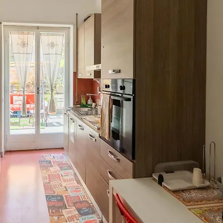 Bausan 12 Lägenhet Rom